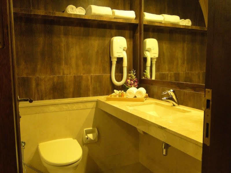 Sai Palace Hotel Bombay Extérieur photo