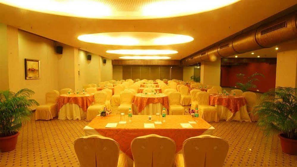 Sai Palace Hotel Bombay Extérieur photo